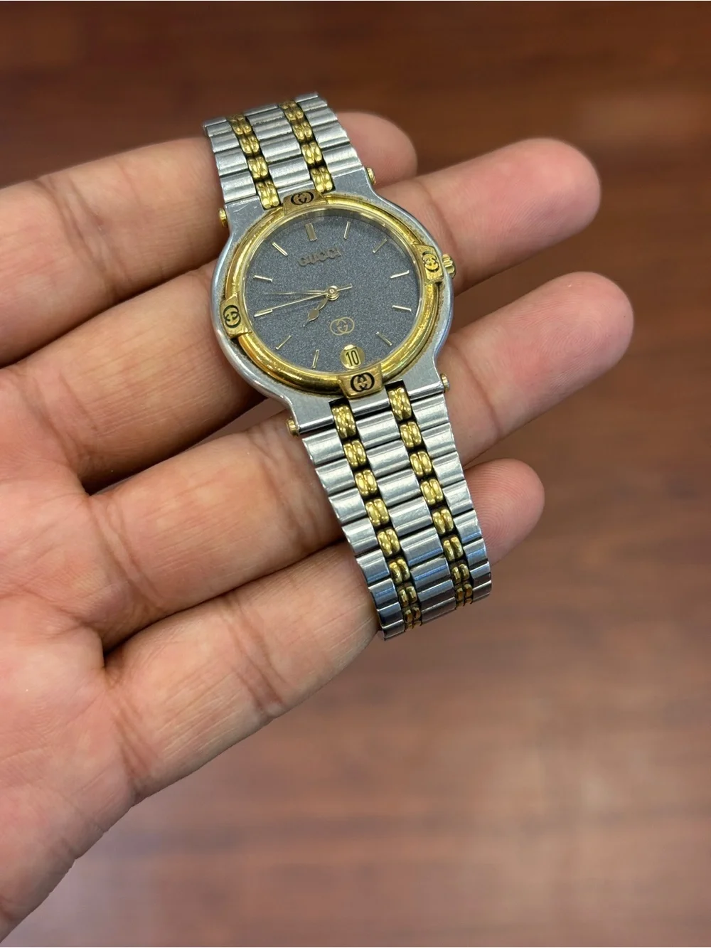 Gucci vintage Two-Tone Silver and Gold Mens  Watch with Gray Dial